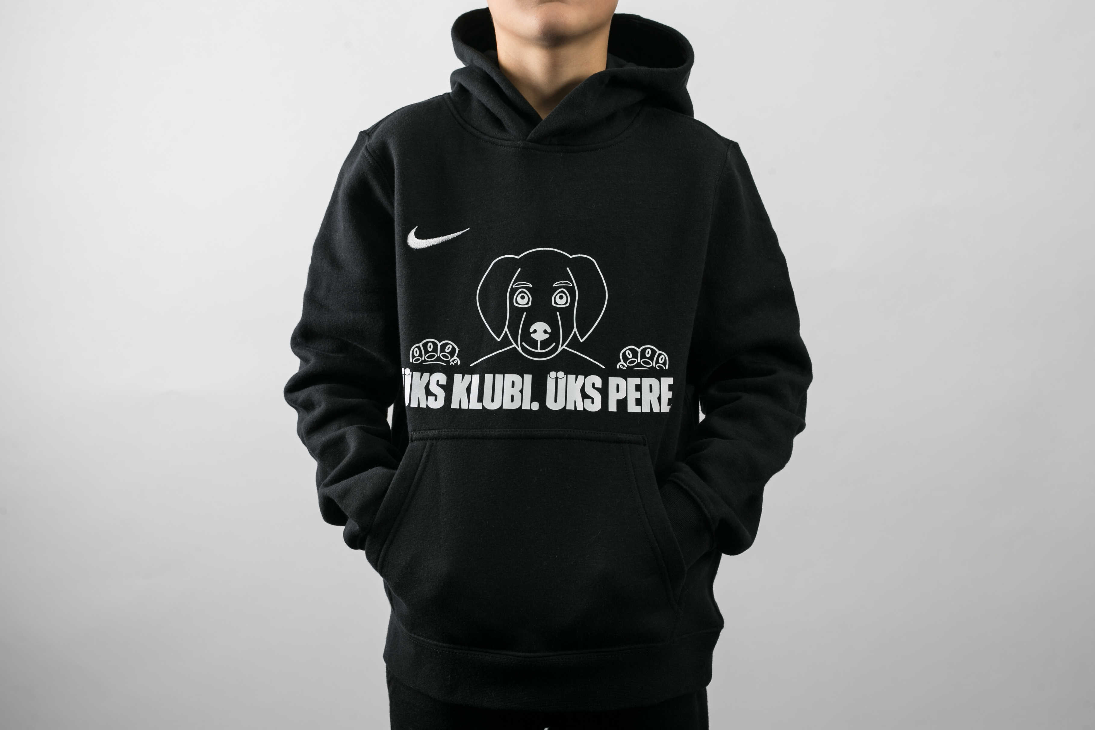 nike black hoodie